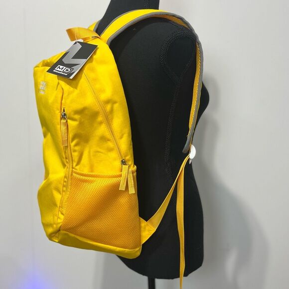 New Moodone 30L Lightweight Yellow Backpack - Unisex - Picture 6 of 11